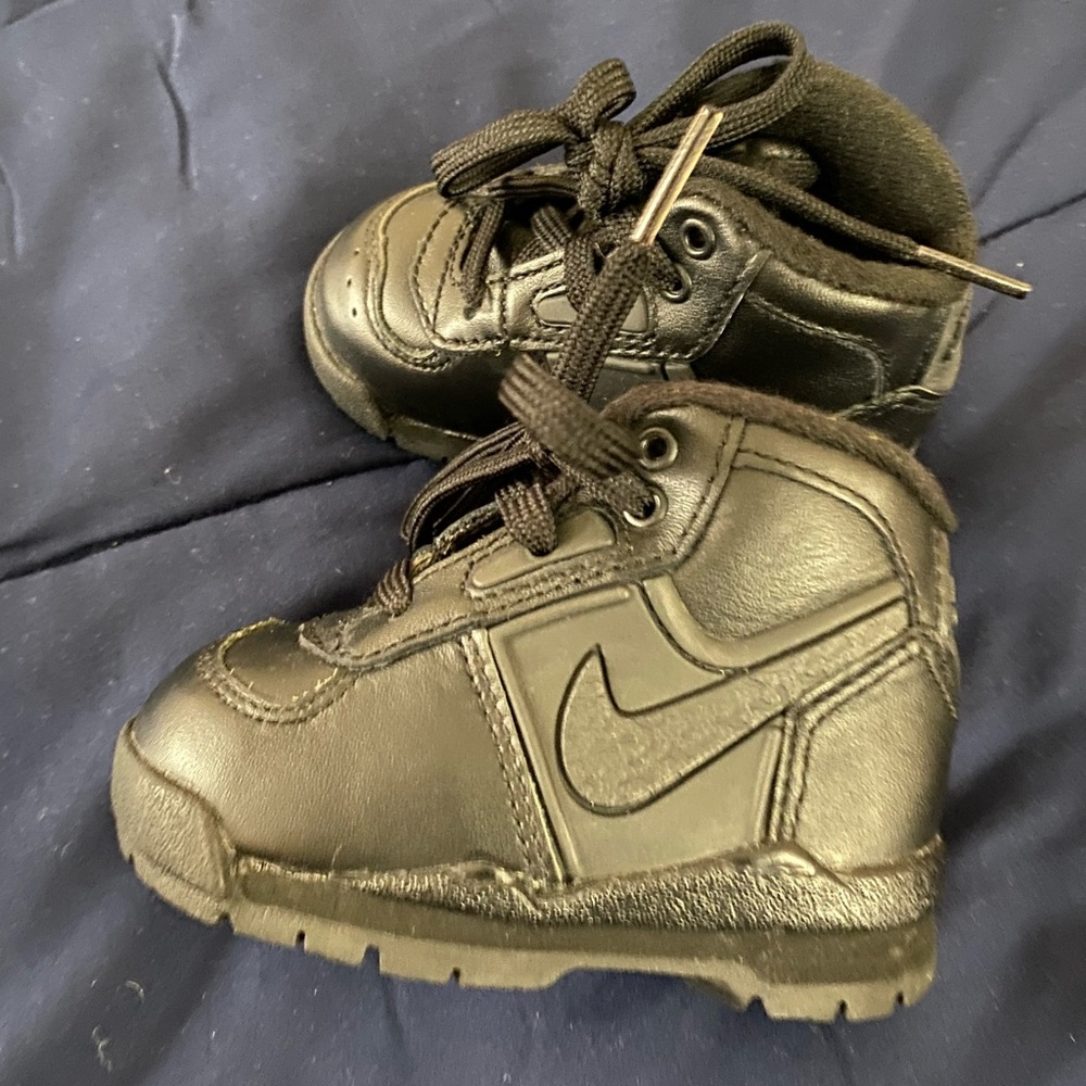 Nike boots